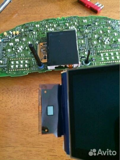 ЖК монитор Audi A3/TT/S3/A6/4B C5