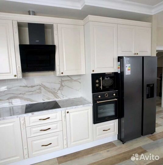 Кухонный гарнитур из массива