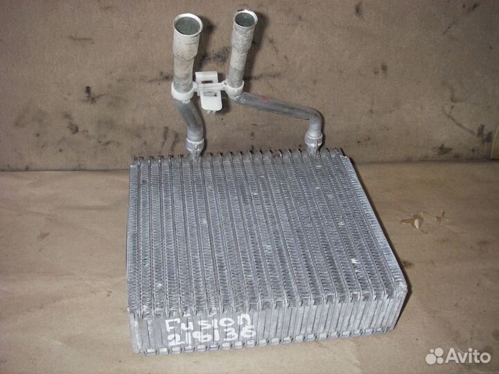 Радиатор кондиционера (конденсер) Ford Fusion 2002