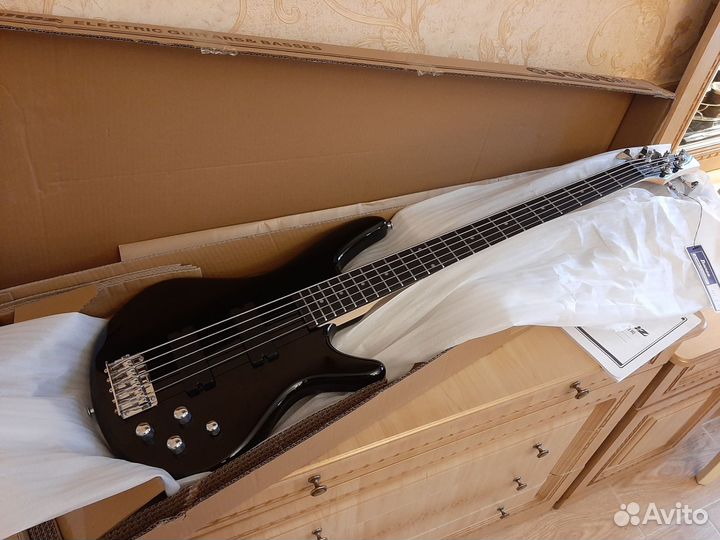 Новая бас гитара Ibanez GSR205 5 струн
