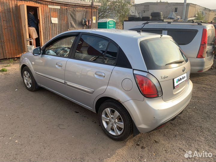 Kia Rio 1.4 AT, 2011, 206 000 км