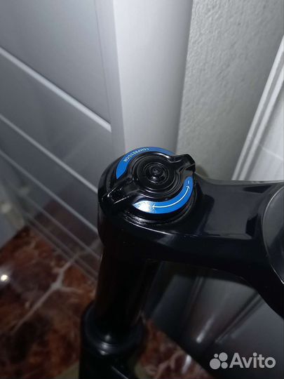 Новая вилка Rock Shox Domain 29 RC DebonAir 180мм