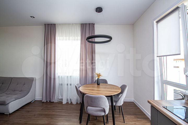 Дом 98 м² на участке 5 сот.