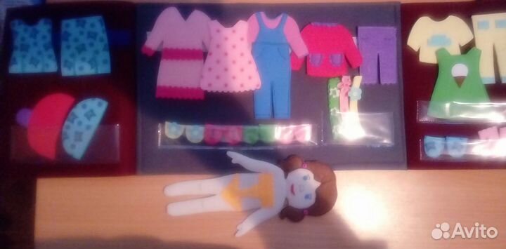 Кукольный шкаф, одежда и кукла 22см высота