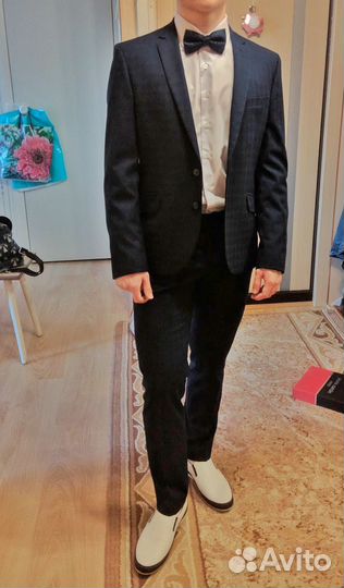 Потрясающий мужской костюм