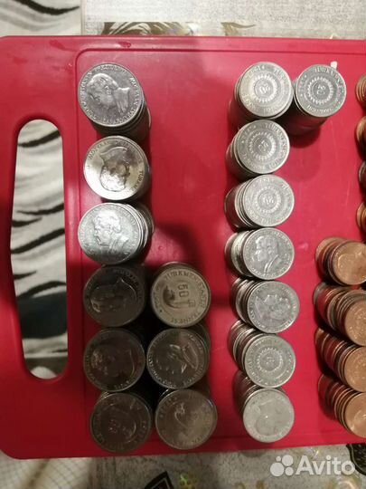 Монеты Туркменистана.Первый президент.1993 г и дру