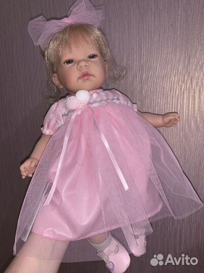 Испанская кукла