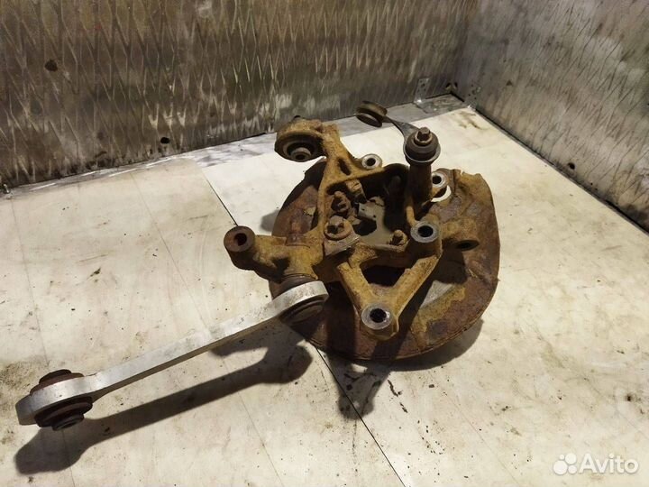 Кулак задний правый Saab 9-3 2 YS3F 2006 13175129