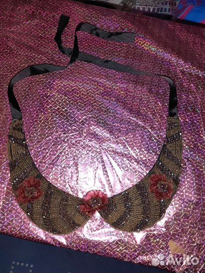 Украшение на шею воротничок