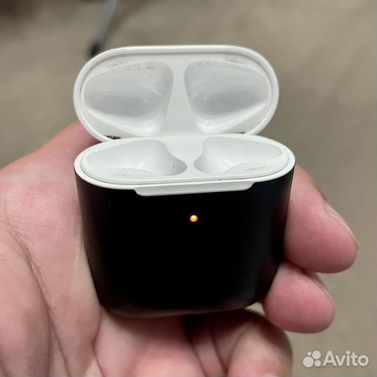 Кейс наушников AirPods 2