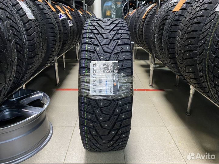 Hankook Winter I'Pike RS2 W429 215/65 R16 102T
