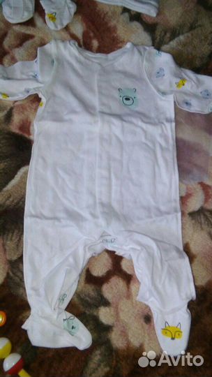 Комплект для новорожденных плюс погремушка