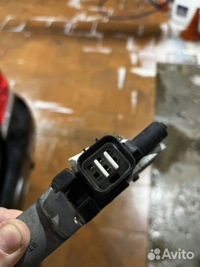 Моторчик стеклоподьемника передний левый lancer 9