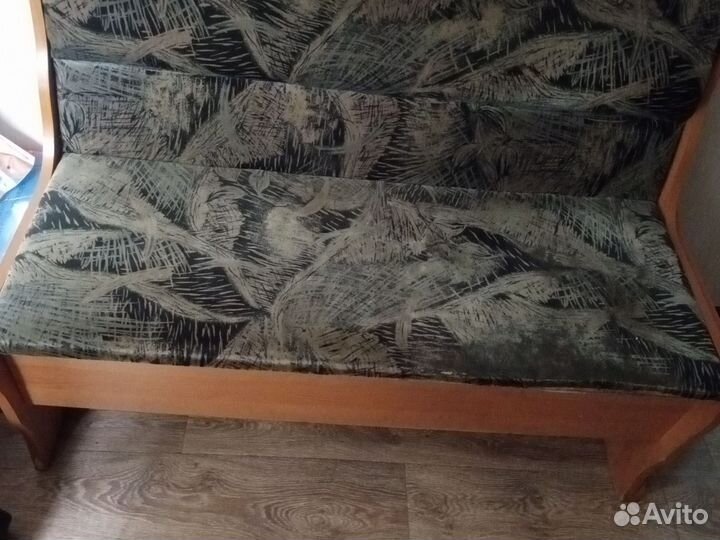 Кухонный уголок со столом бу