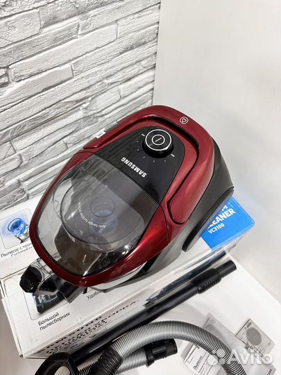Пылесос с контейнером Samsung SC18M3120V1