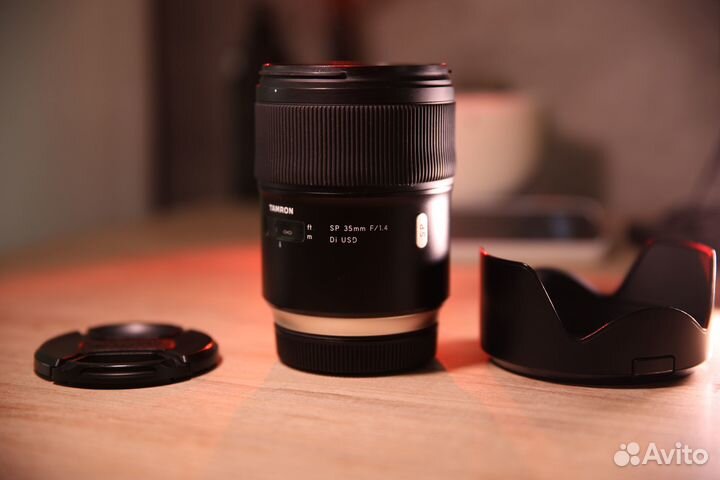 Объектив Tamron 35mm f/1.4 SP Di USD (F045) Canon