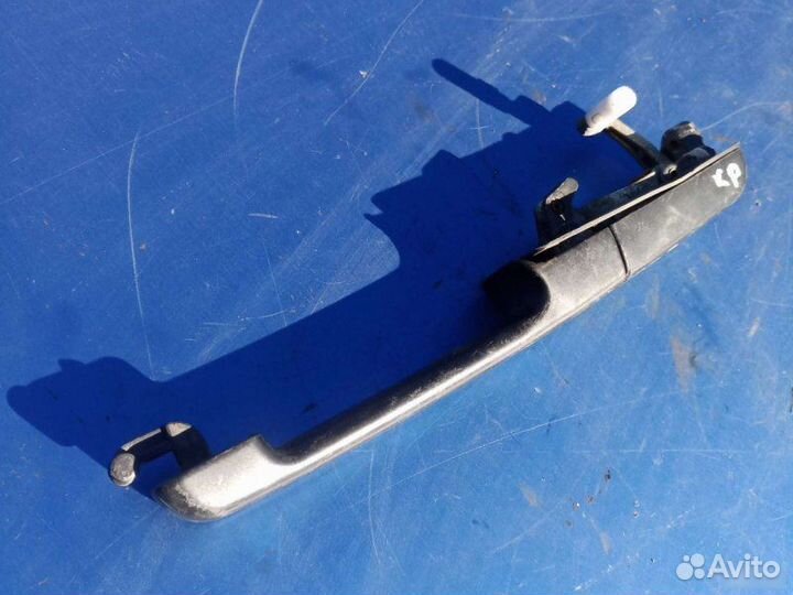 Ручка двери задняя правая Volkswagen Passat B3