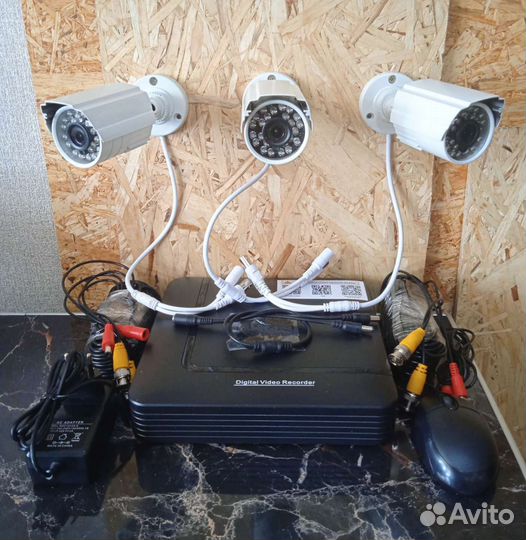 Видеонаблюдение комплект 8 каналов
