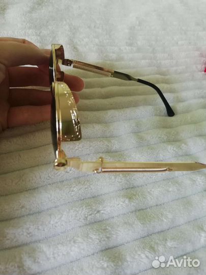 Солнцезащитные очки круглые