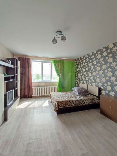 1-к. квартира, 42 м², 6/9 эт.