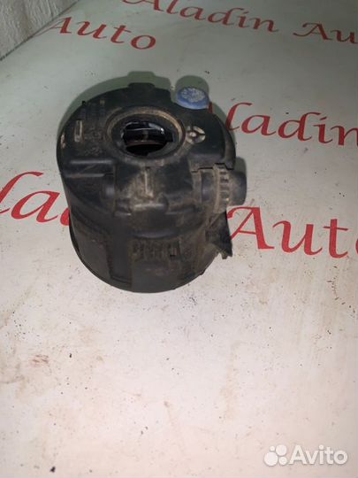 Фара противотуманная передняя Ford Focus 2