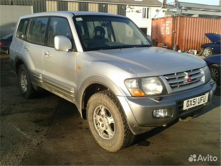 Разбор на запчасти Mitsubishi Pajero / Montero 200