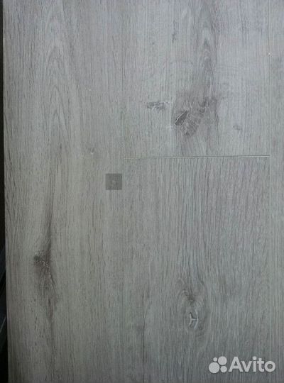 Кварвиниловая плитка / Доставка и установка