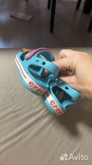 Сандали crocs c8