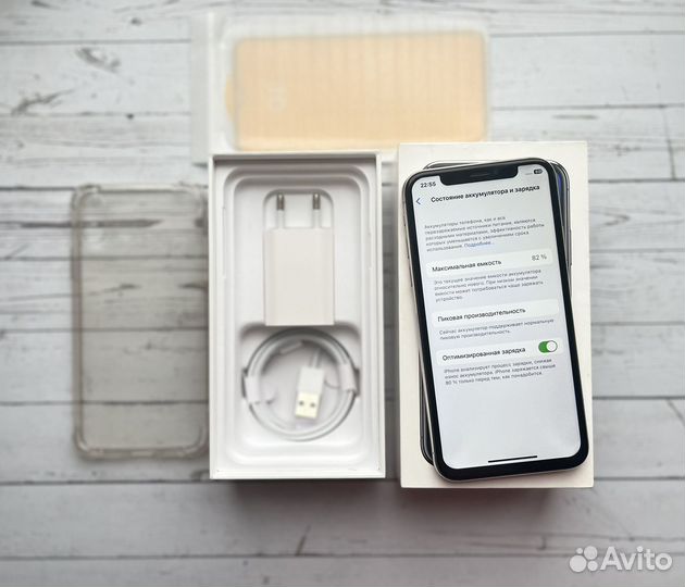 iPhone X, 64 ГБ