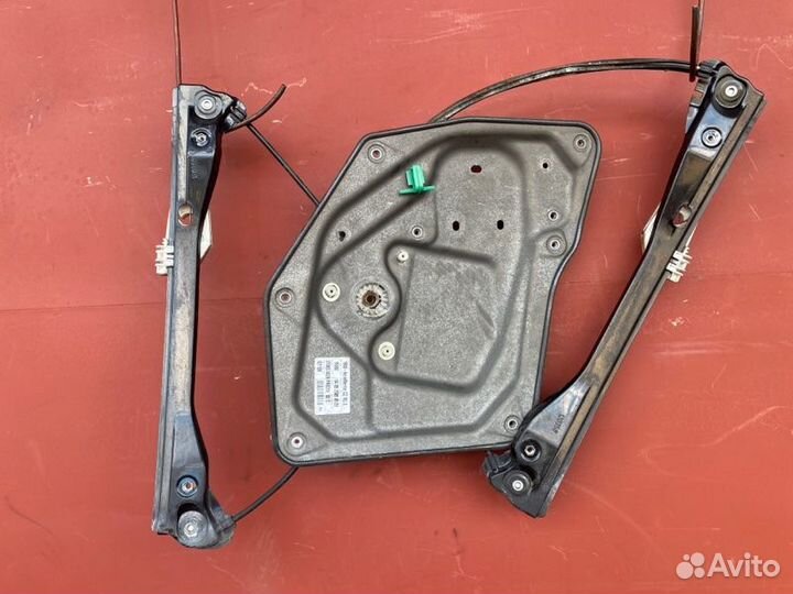 Механизм стеклоподъемника передний правый Skoda