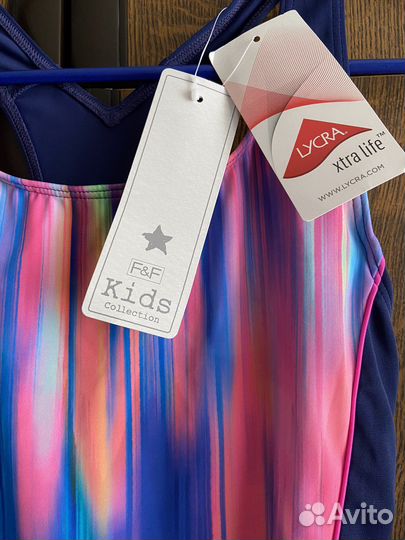 Купальник слитный новый на девочку 11-12 лет