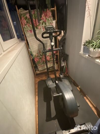 Эллиптический тренажер torneo