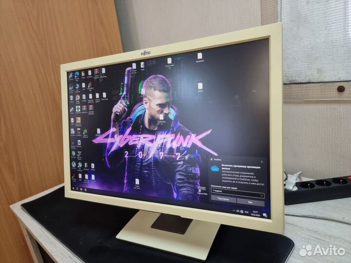 Монитор 22 дюйма