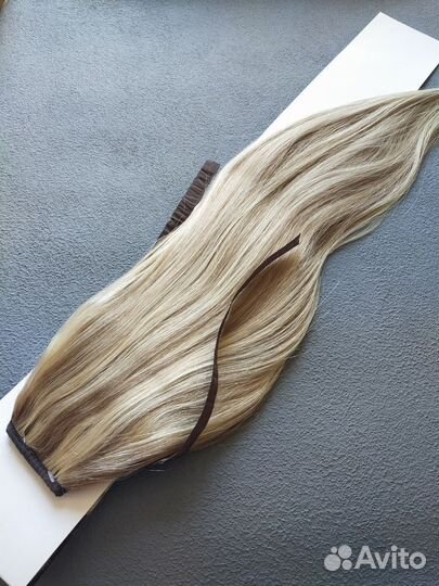 Волосы натуральные на заколках, шиньон