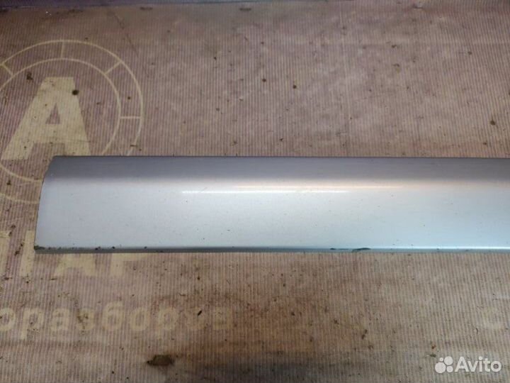 Молдинг двери передний правый Mitsubishi Outlander