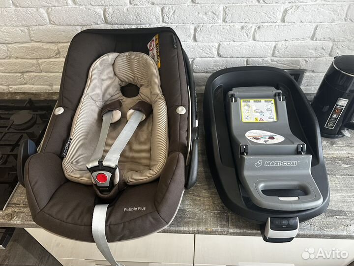 Автодюлька maxi cosi pebble plus с базой isofix