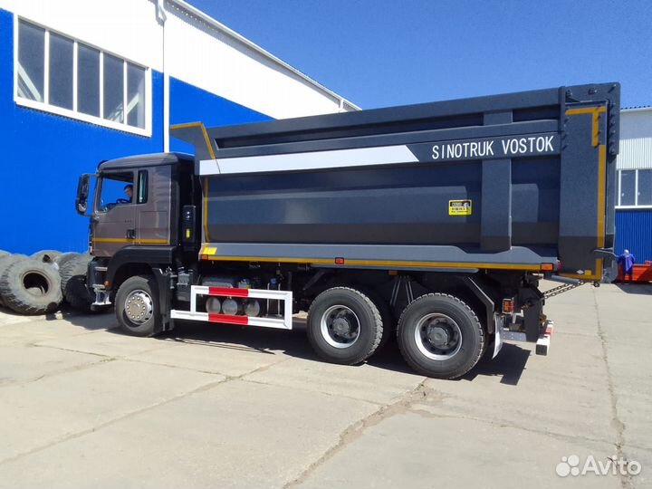 SITRAK ZZ3256N384SE1, 2023