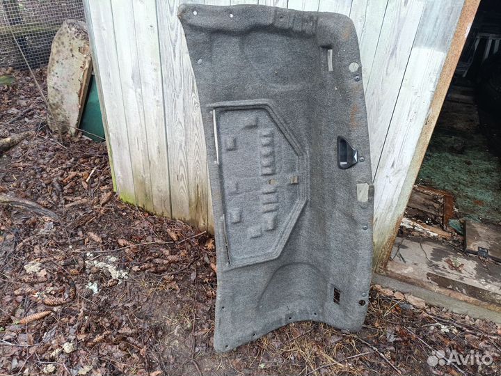 Обшивка багажника