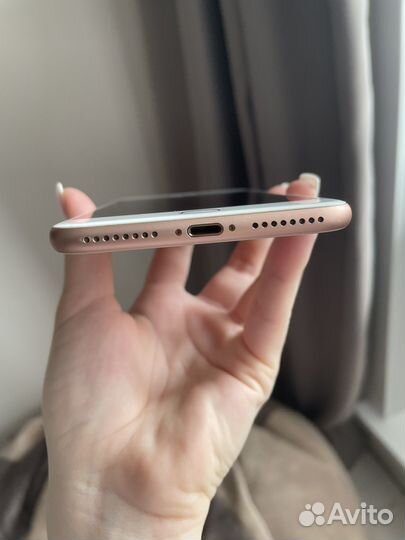 iPhone 8 Plus, 64 ГБ