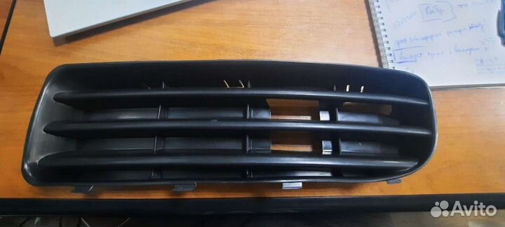 Решетка бампера skoda octavia a5 левая