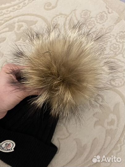 Moncler шапки новые