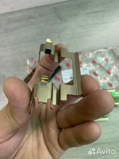 Ремкомплект тормозных колодок Mitsubishi Outlander