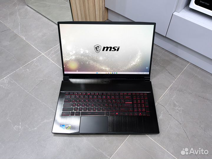 Мощный игровой MSI 17.3 (Core i7-8750H, 16/1128 Гб