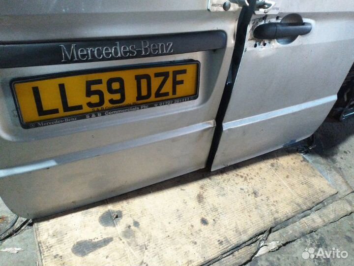 Двери задние (распашонка) Mercedes Vito W639 ом646