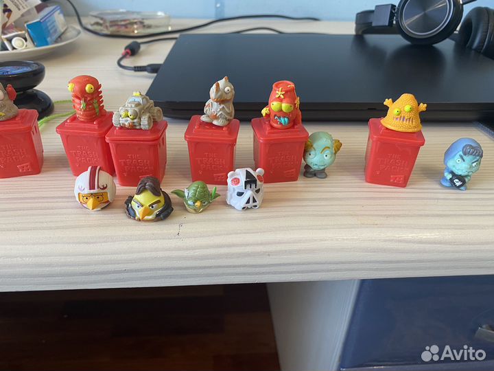 Треш монстрики, звездные войны, зомбм