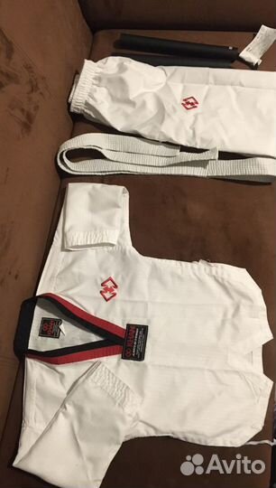 Кимоно (экипировка) для тхэквондо нун