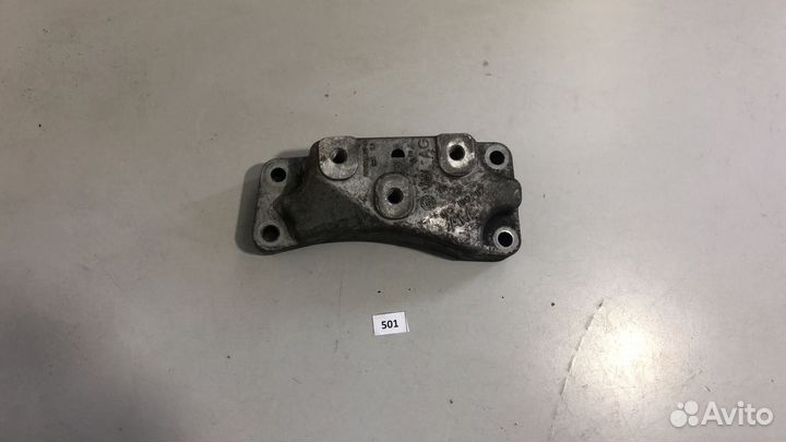 Кронштейн АКПП VW Passat B6 1K0199117