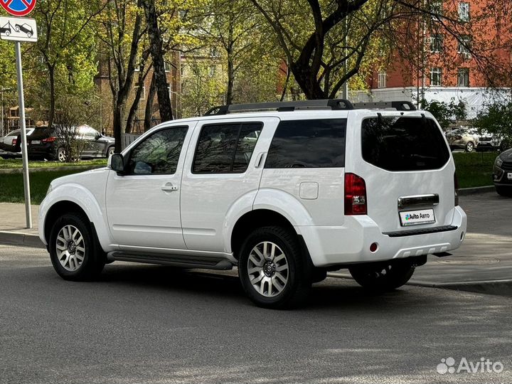 Nissan Pathfinder 2.5 AT, 2013, 145 000 км