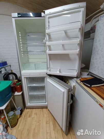 Холодильник на запчасти