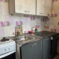 1-к. квартира, 30 м², 3/3 эт., Бира
